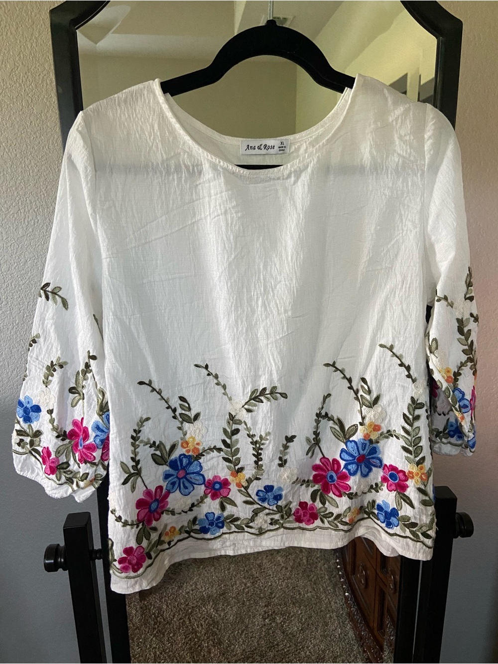 Ana & Rose White Embroidered Floral Peasant Blouse